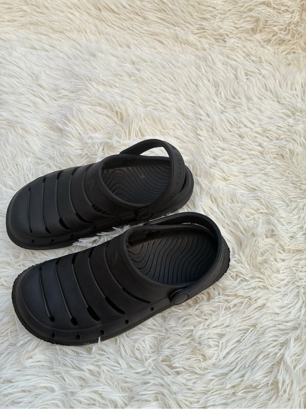 Rugged Shark lightweight black